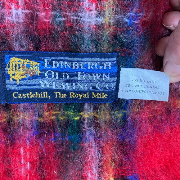 Vintage Edinburgh Old Town Weaving Co Mohair & Wool Red Plaid Royal Tartan Scarf - Picture 12 of 13
